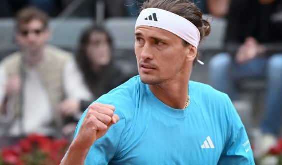 French Open 2026: New Contenders Emerge as Favorites Falter