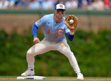 Nico Hoerner’s Spectacular Defensive Play for Chicago Cubs