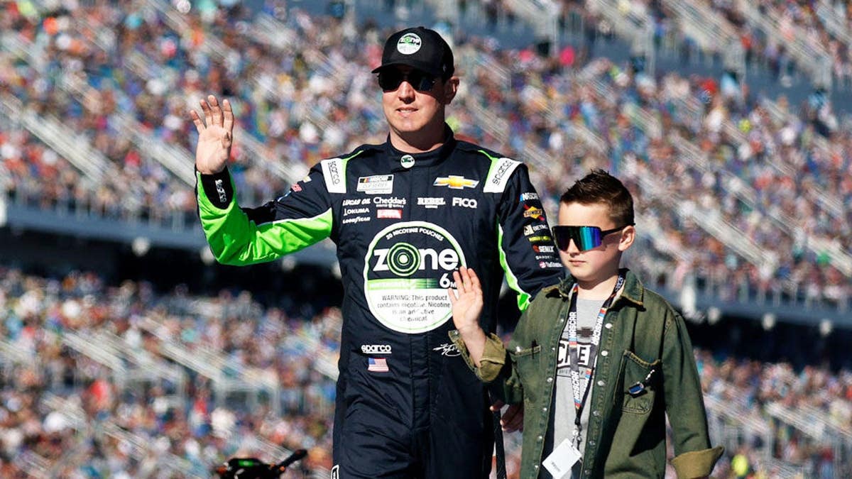 Alex Palou to Lead Indianapolis 500 Amid Tribute to Kyle Busch