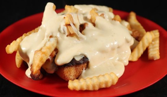 The Battle for Illinois’ State Sandwich: Italian Beef vs. Horseshoe