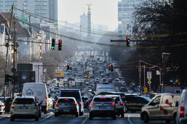 Berlin’s Traffic Woes Stir Debate Ahead of Elections
