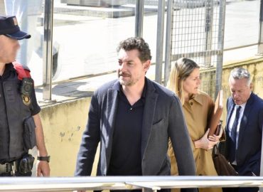Mango Heir Faces Accusation, Steps Down to Focus on Defense