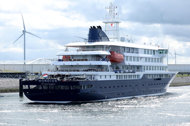 Cruise Ship MV Hondius Docked for Disinfection After Hantavirus Outbreak