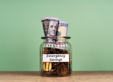 Balancing Debt Repayment and Emergency Fund Savings