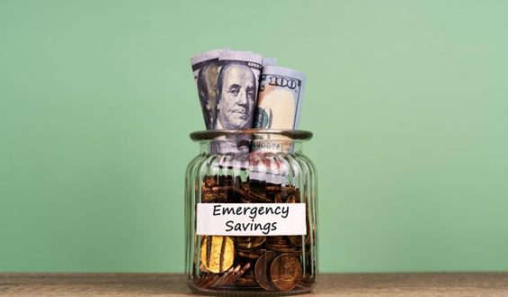 Balancing Debt Repayment and Emergency Fund Savings