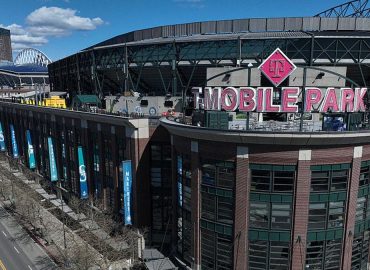 Fan’s Experience at Mariners Game Turns Painful