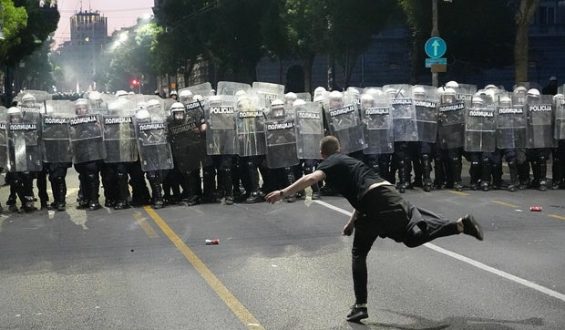 Protests and Clashes Erupt in Belgrade Against Serbia’s President