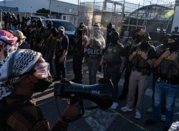 Federal Agents Withdraw from Newark Detention Center