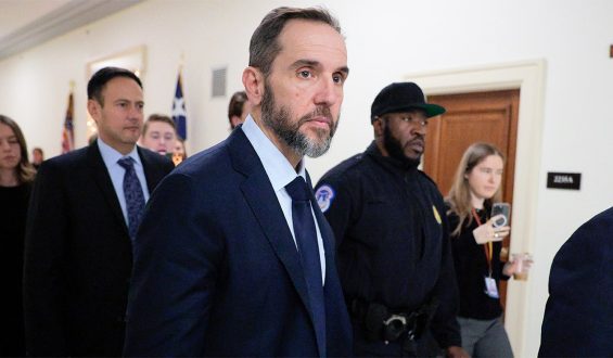 Ex-Justice Department Prosecutor Faces Charges Over Alleged Emailing of Confidential Records