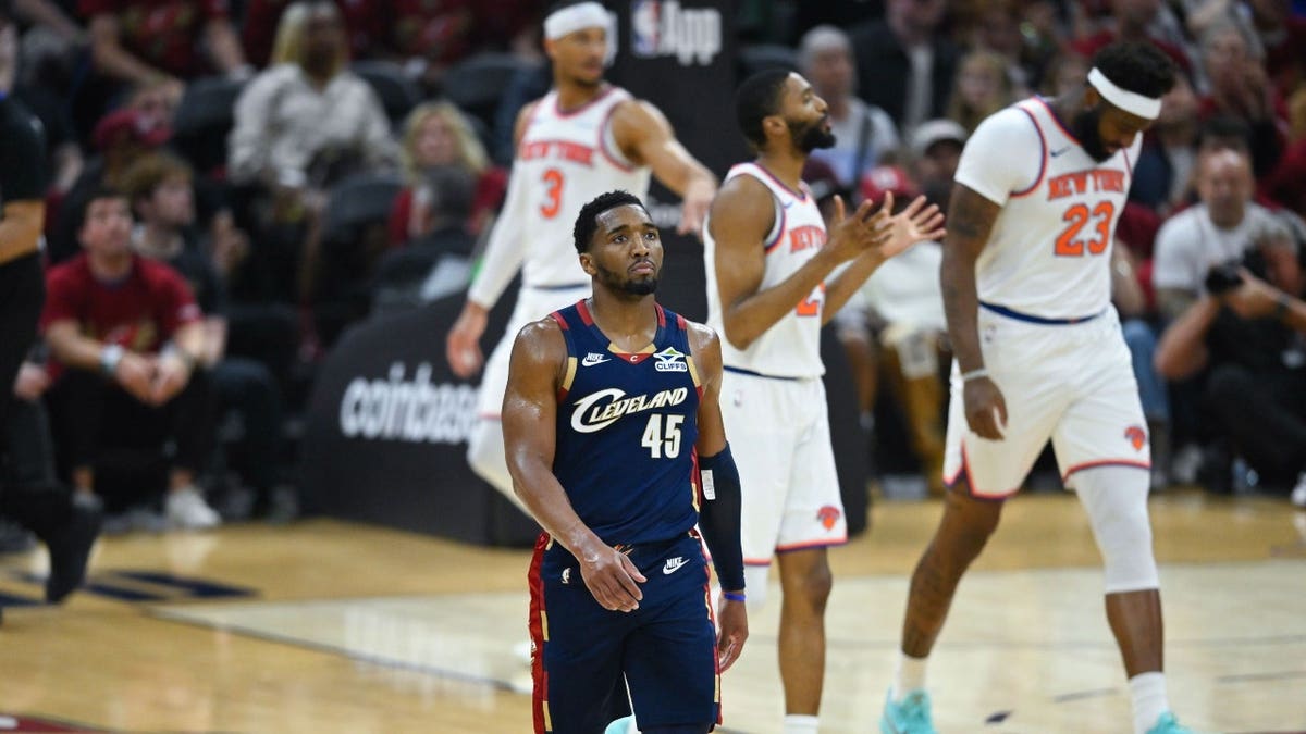 Cleveland Cavaliers Face Elimination Against Dominant New York Knicks