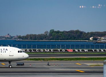 AI Hologram Bridget Eases Navigation at LaGuardia Airport