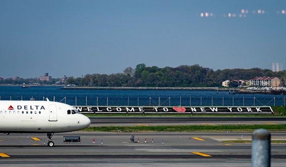 AI Hologram Bridget Eases Navigation at LaGuardia Airport