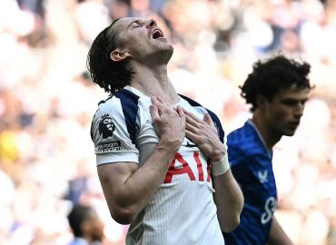 Premier League Final Day: Spurs Face Relegation Threat