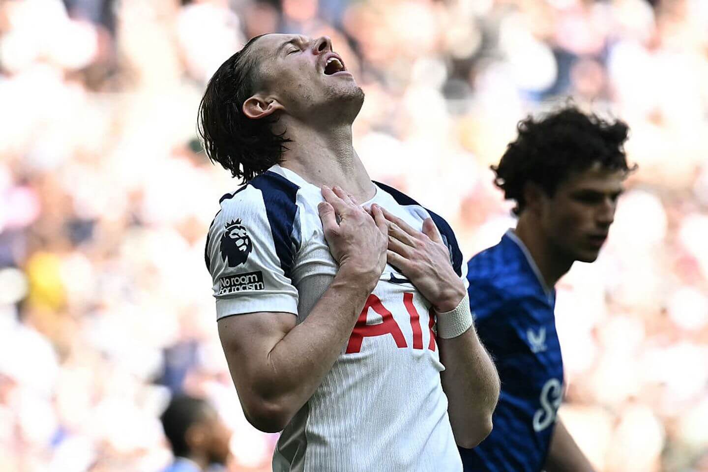 Premier League Final Day: Spurs Face Relegation Threat