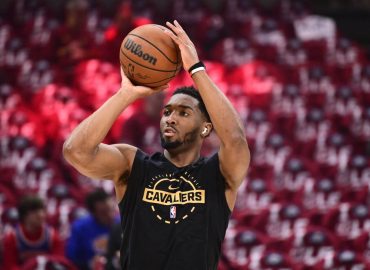 Knicks Aim to Sweep Cavaliers and Advance to NBA Finals