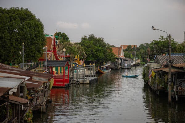 Thailand Restricts Length of Visa-Free Stays for Tourists