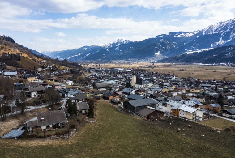 Paraglider Survives Midair Collision with Plane in Austrian Alps