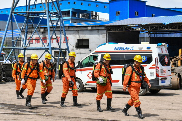 Fatal Fire and Explosions at New York City Shipyard