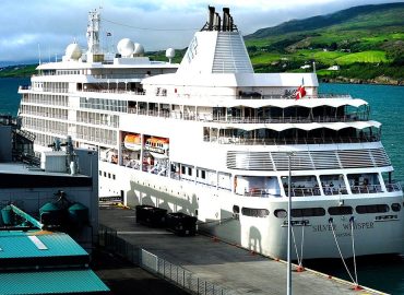 Luxury Cruise Ship Rescues Injured Sailor in Pacific Ocean
