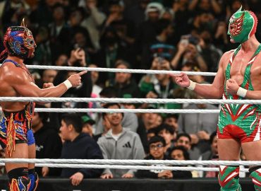 El Grande Americano Triumphs in Lucha Libre Showdown