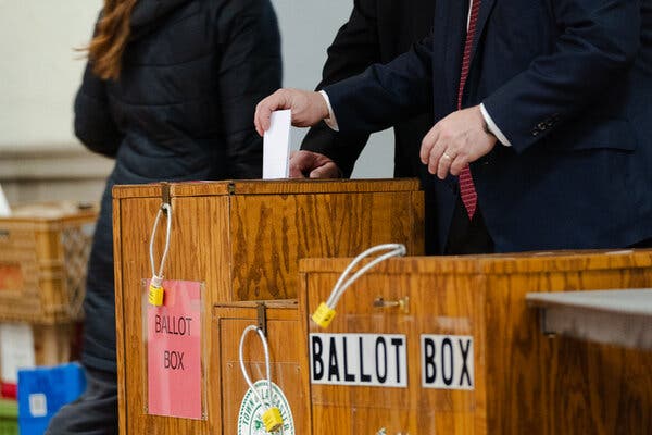 Federal Judge Overturns New Hampshire Voting Law