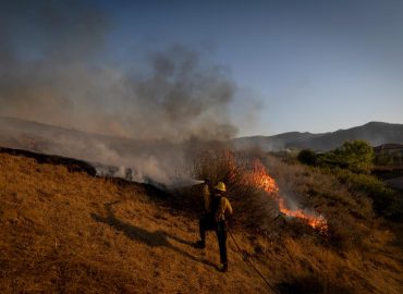 Simi Valley Wildfire Updates