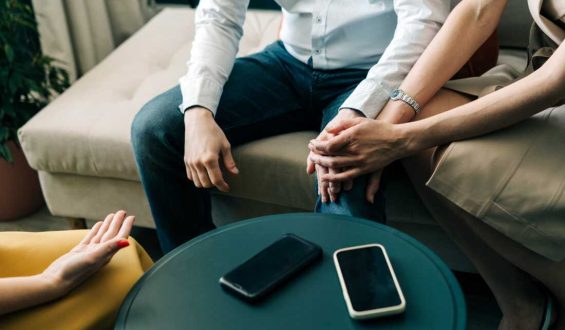 AI Tools in Therapy: Balancing Innovation and Privacy Concerns