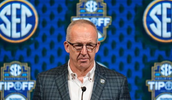 Bipartisan Bill Aims to Reform College Sports