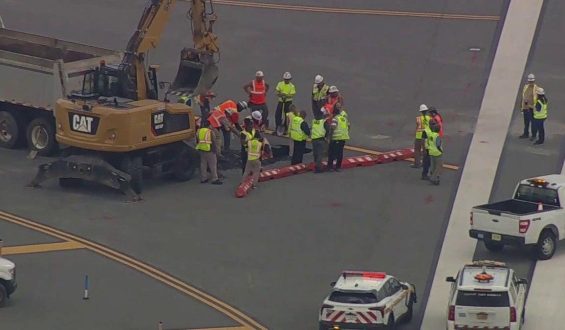 Sinkhole at LaGuardia Airport Disrupts Flights