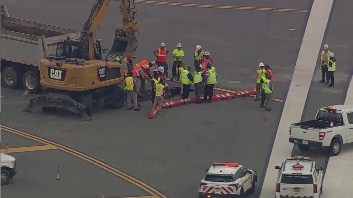 Sinkhole at LaGuardia Airport Disrupts Flights