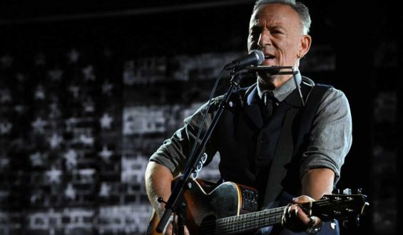 Bruce Springsteen’s Passionate Performance Marks Second-to-Last Episode of Colbert’s Late Show