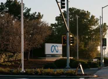 Meta Restructures for AI Era Amid Employee Pushback