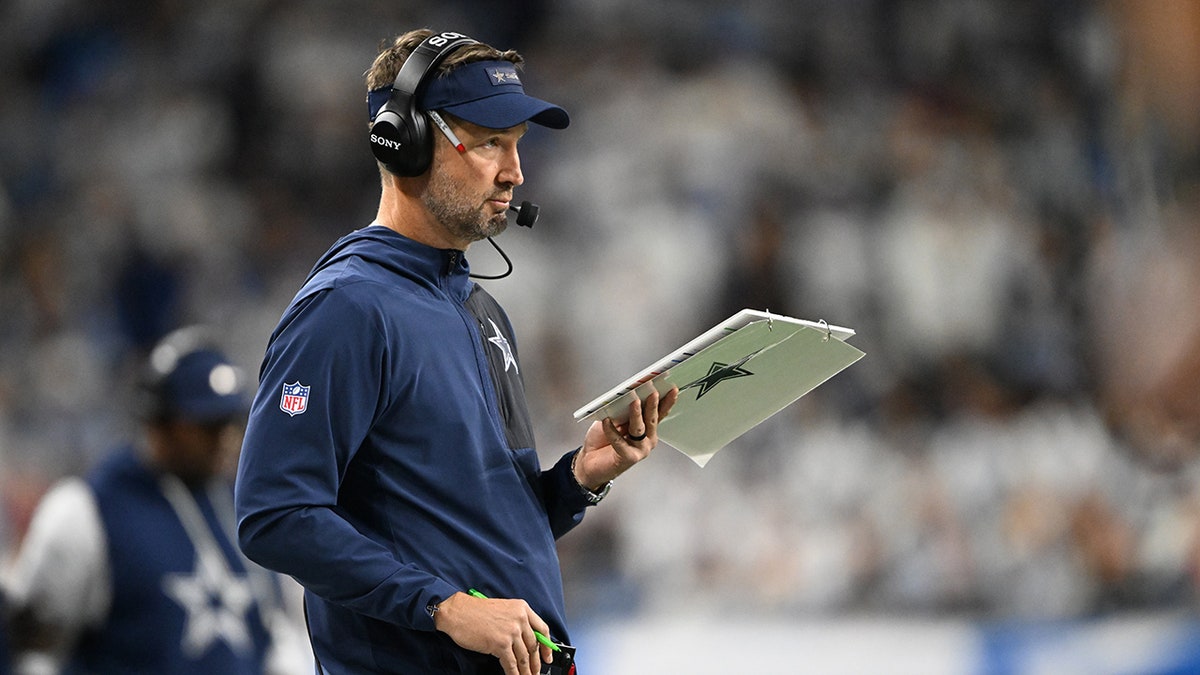 Dallas Cowboys Coach Brian Schottenheimer Moves for Proximity