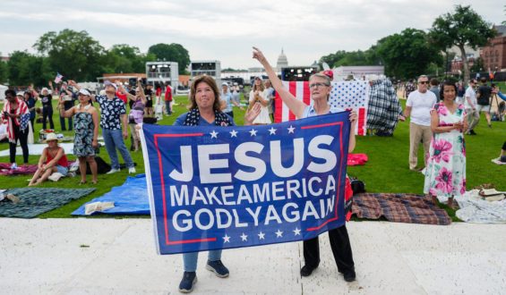 Prayer Rally Promotes Christian Nationalism at National Mall