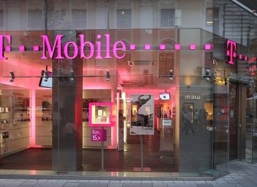 T-Mobile’s Latest Deals: Get the Newest iPhone and Samsung Galaxy for Less