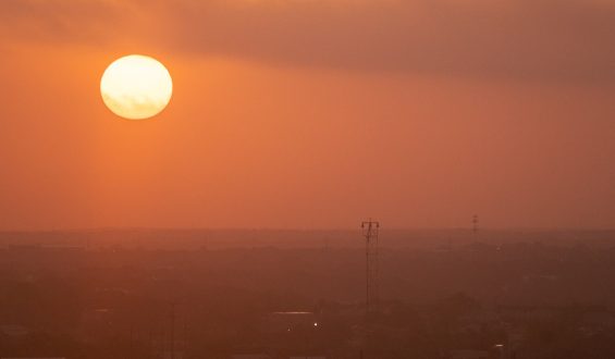 Heat Advisory Issued in Eastern Montana Amid Early-Season Heatwave