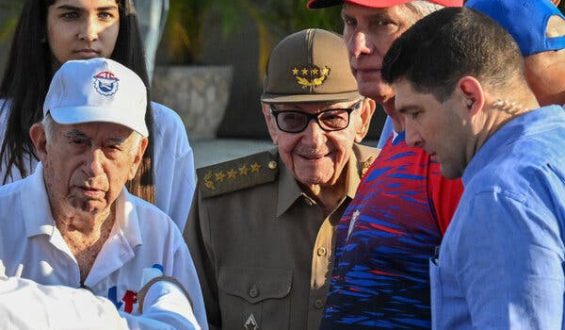 Cuban Officials Rally Around Raúl Castro Amid Indictment