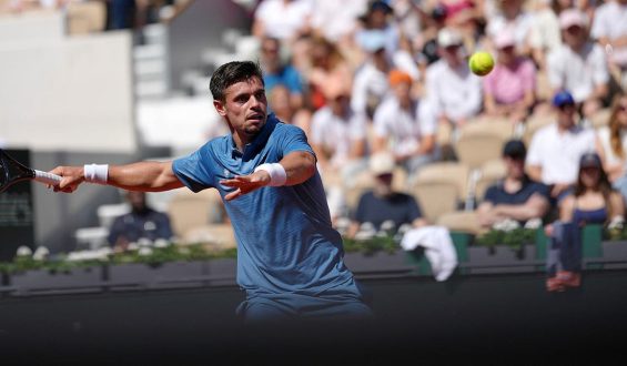 French Tennis Player Arthur Gea’s Emergency Bathroom Break at French Open