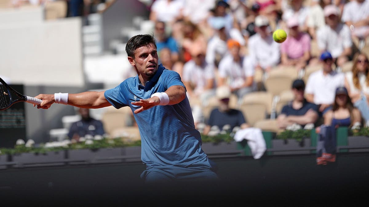 French Tennis Player Arthur Gea’s Emergency Bathroom Break at French Open