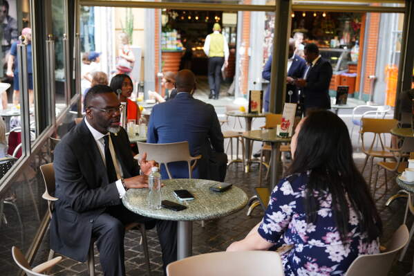 Franco-American Cultural Exchange Explored Through Luxury Exhibit