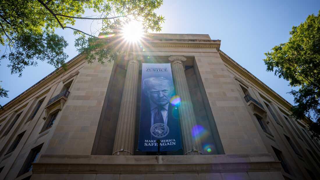 Warning Flags About Allegations of Corruption in the Trump Administration