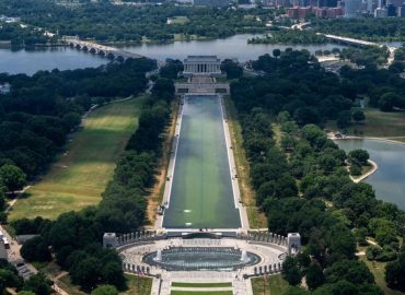 Vandalism at Lincoln Memorial: Arrests and Repairs