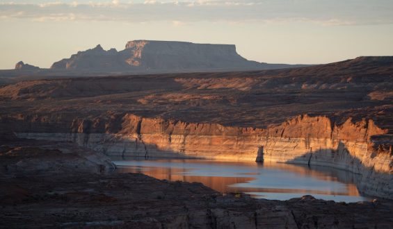 U.S. Lakes Face Mounting Ecological Threats Amidst Climate and Water Management Challenges