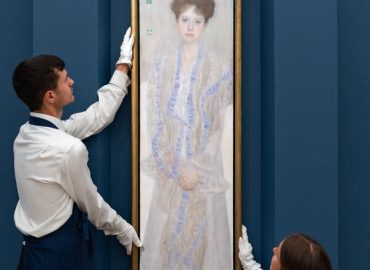 London Auction Signals Market Revival with Record-Breaking Sales