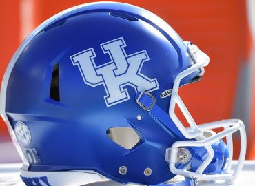 Kentucky Defensive Lineman Nic Smith Dies at 20