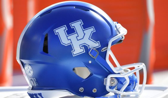 Kentucky Defensive Lineman Nic Smith Dies at 20
