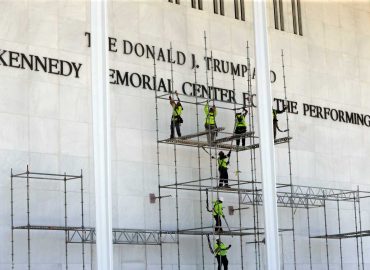 Deadline Looms for Trump Name Removal at Kennedy Center