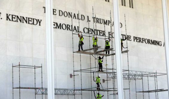 Deadline Looms for Trump Name Removal at Kennedy Center