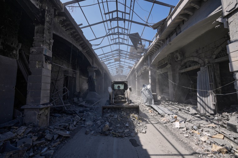Residents of Nabatiyeh Return Amid Ongoing Conflict