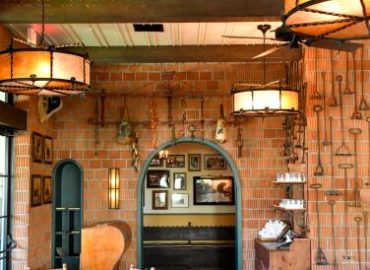 Exploring the Charm of Southern California: Hotels, Nature, and Attractions